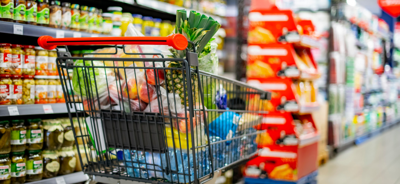 Bebidas e itens de mercado